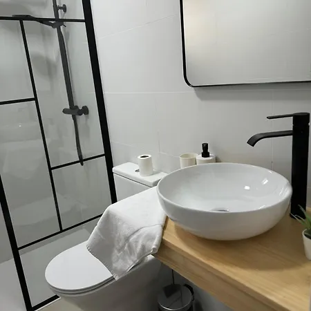 California 2a Apartment *